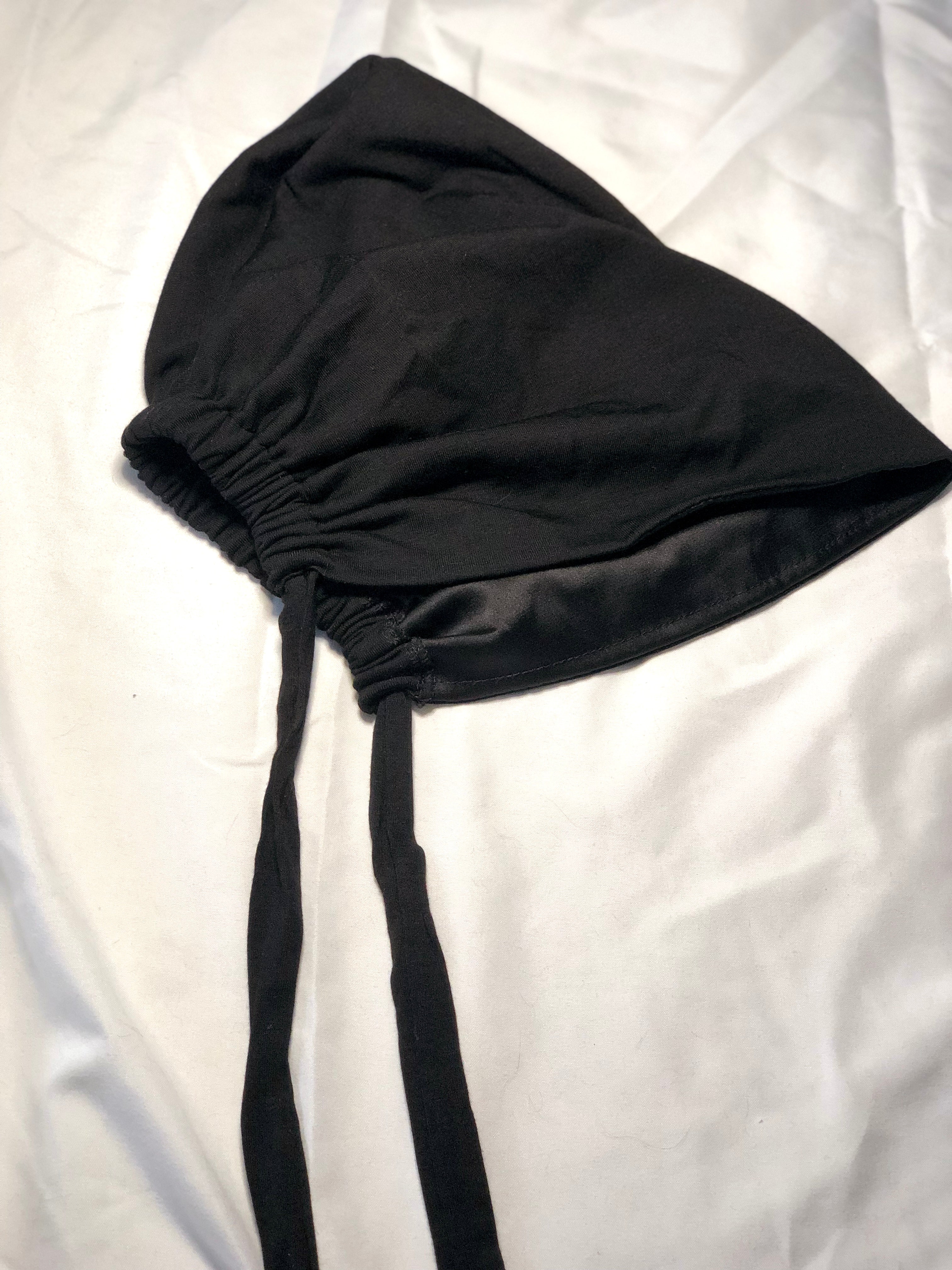 Jumbo Satin Under Scarf (Pure Black)